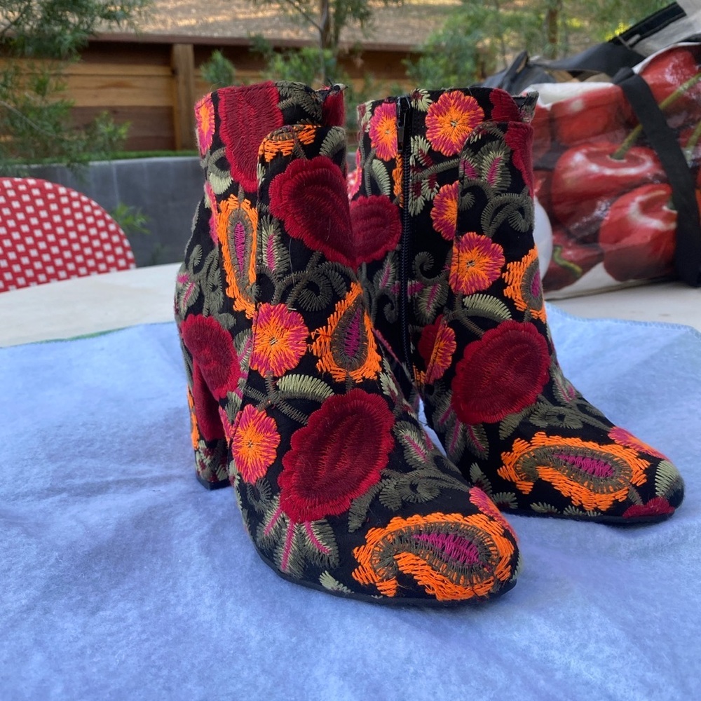 Brand new never used before Mia shoes
